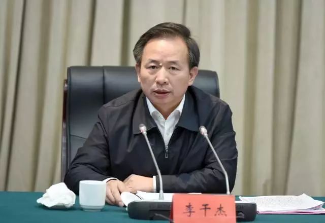 环保部长最新观点论述，绿色发展的必要性与挑战