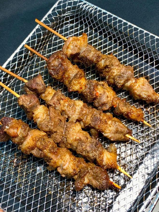 最新羊肉串,最新羊肉串，味蕾上的温情纽带