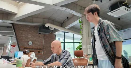 陈佩斯最新事件揭秘，家的温馨日常与友谊的力量