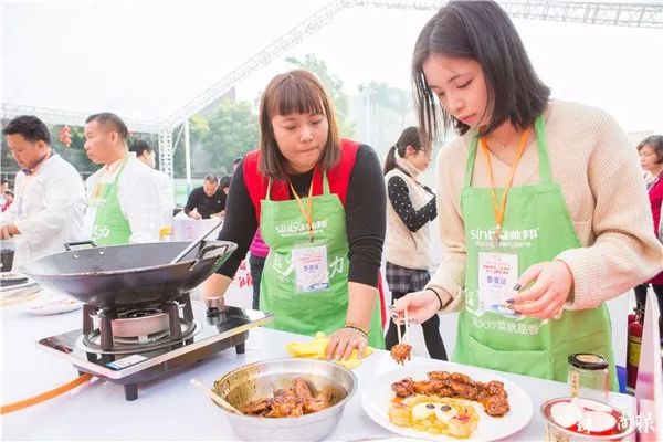 厨艺竞赛荣誉盘点，从厨房新星到大师之路的荣耀瞬间——厨艺之光奖项揭晓