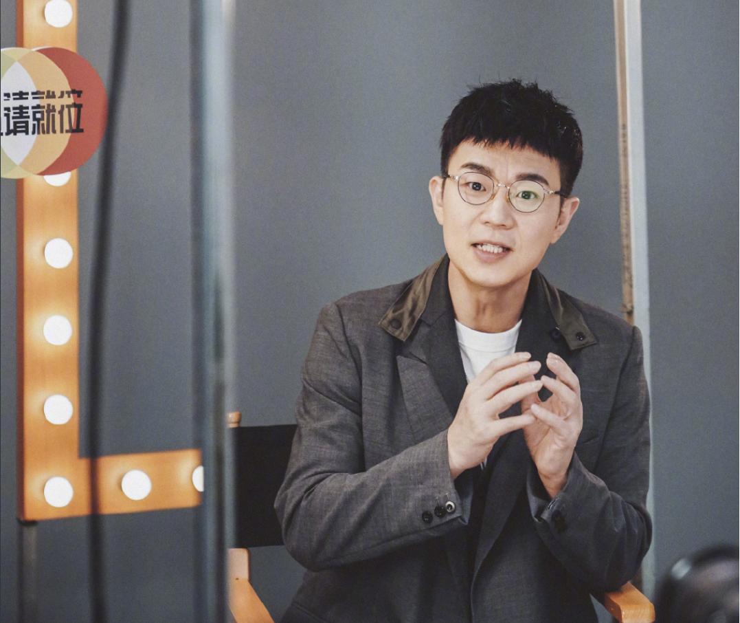 煎饼侠的日常与友情故事，演员们的温馨之旅